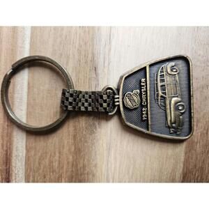 Vintage 1942 Chrysler Town and Country 9 Passenger Wagon Keychain